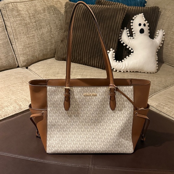 Michael Kors Brown and White Purse - Picture 1 of 5